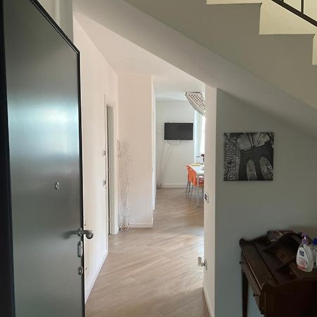 Dreams Hostel Лекко Екстер'єр фото
