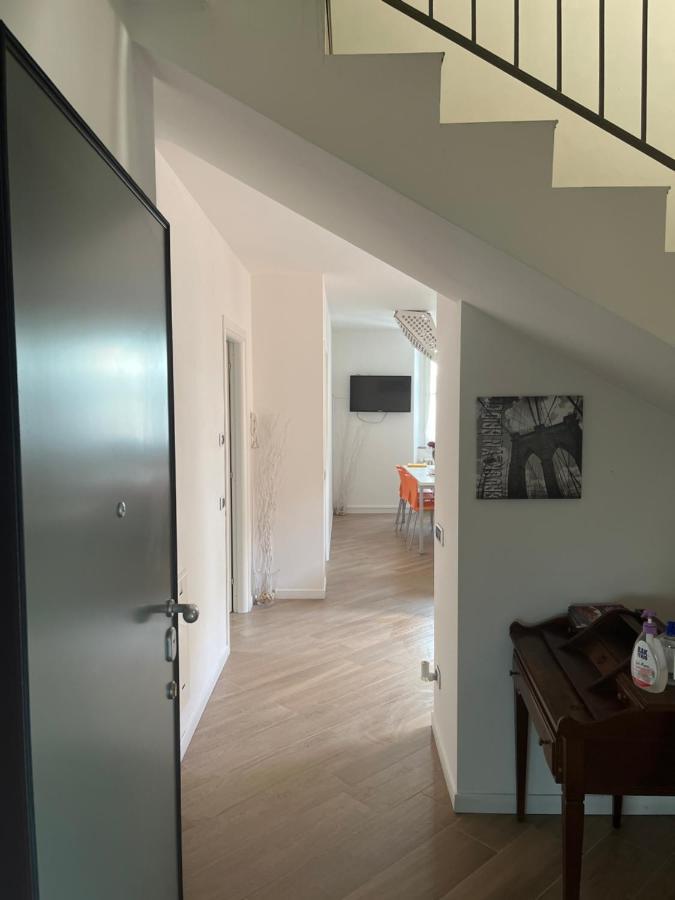 Dreams Hostel Лекко Екстер'єр фото